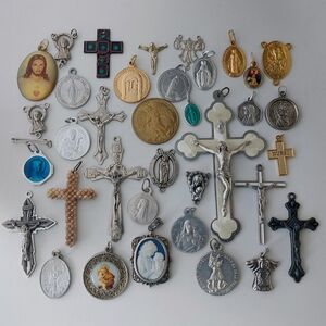 Lot of Vintage Religious Catholic Saint Medals/Crosses/Crucifix/Angels
